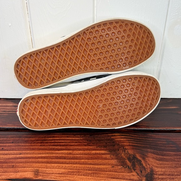 Vans Classic Slip-On Checkerboard Black White Women’s 8.5 / Men’s 7 - Picture 8 of 8